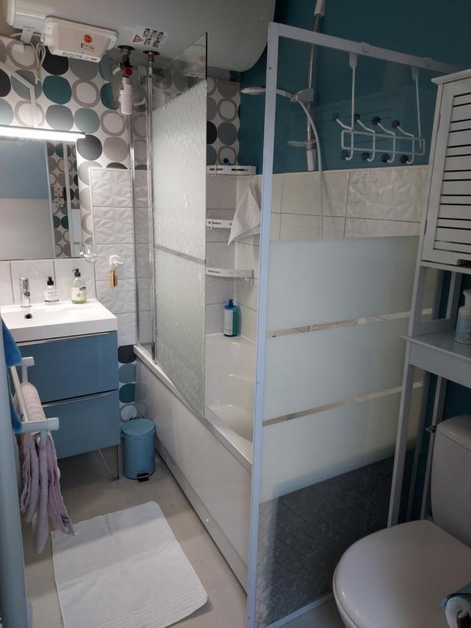 Belle Chambre Avec Sa Salle De Bain Privee Марсилан Екстериор снимка